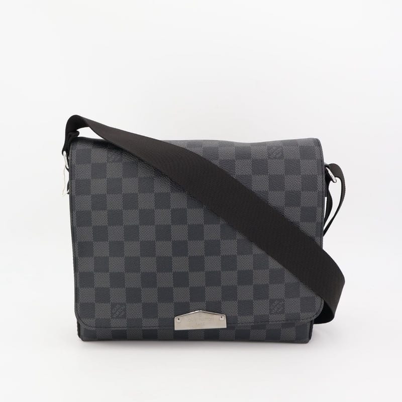 Louis Vuitton Damier Graphite Crossbody District PM NV2 Shoulder Bag — view 2
