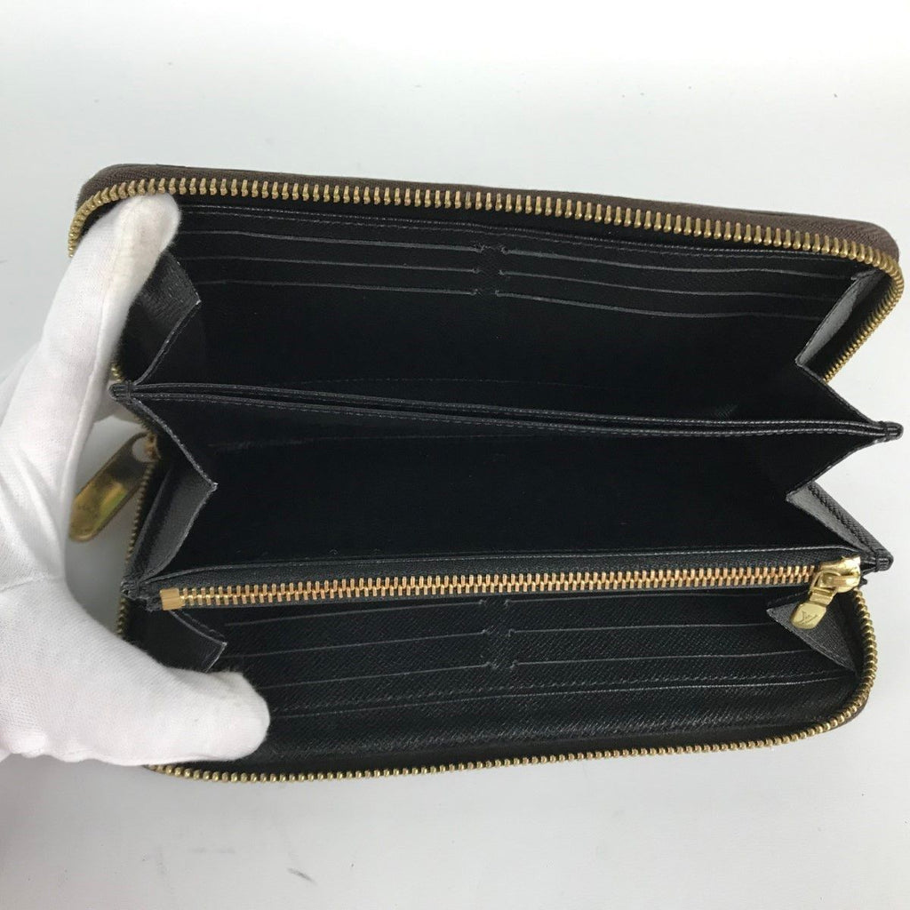 Louis Vuitton Monogram Giant Reverse Zippy Wallet Brown — view 9