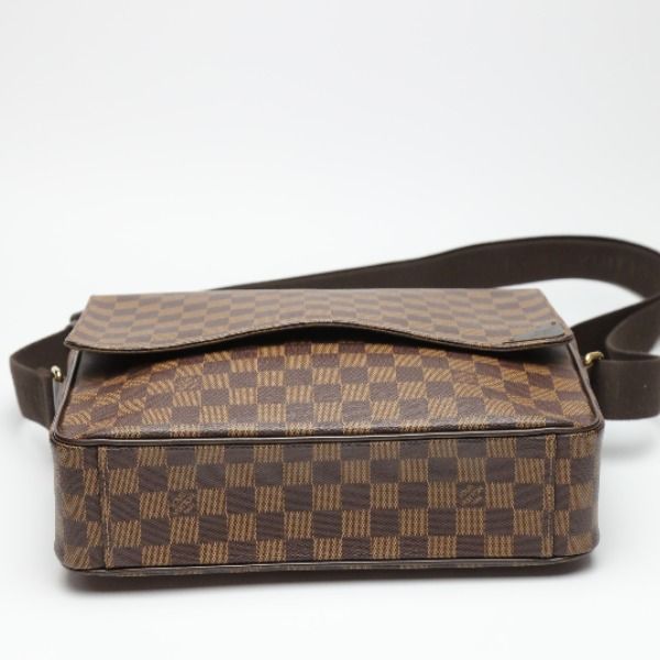 Louis Vuitton Damier Crossbody Shelton MM Shoulder Bag — view 5