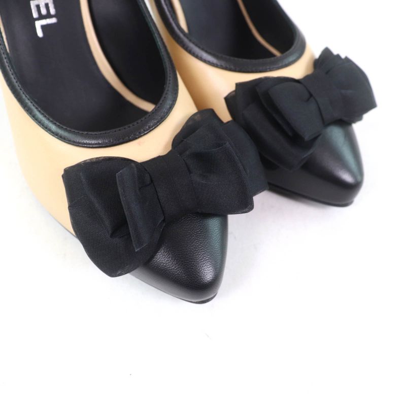 Chanel 17 P Ribbon Design With Coco Mark Hardware Bicolor Leather Pumps — view 8