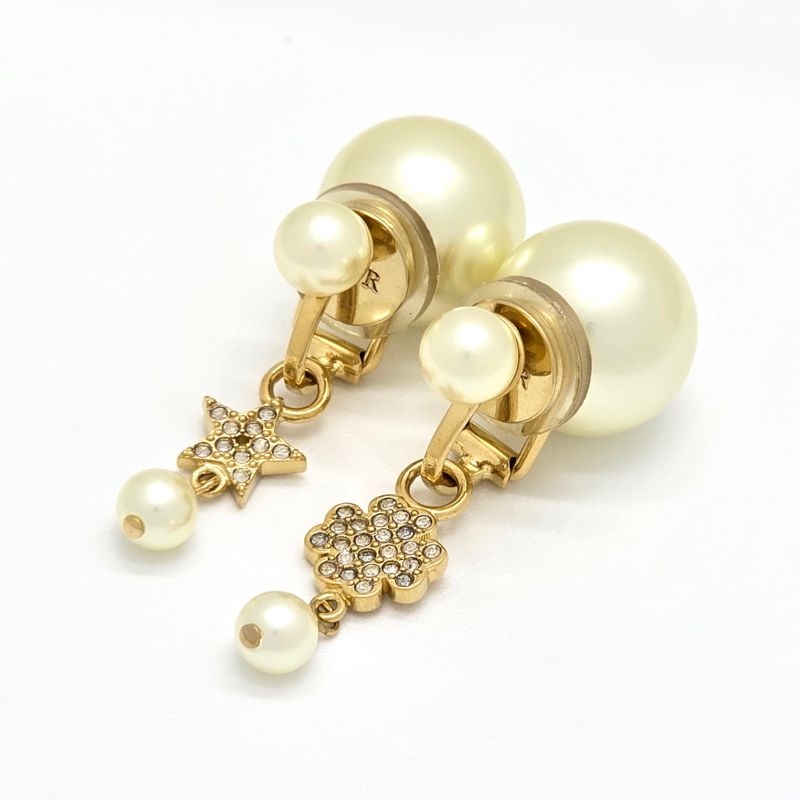Dior Tribales Clip Earrings Star Clover Charm White Resin Pearl — view 9