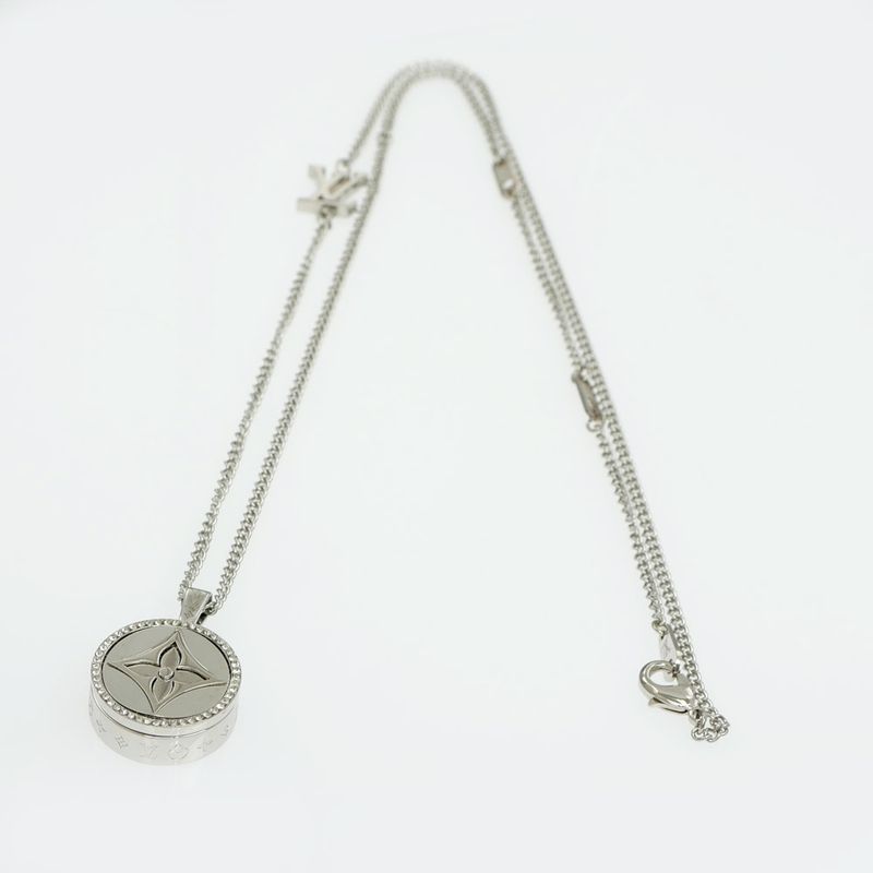 Louis Vuitton Necklace Twisted Flower Pendant Accessory — view 9
