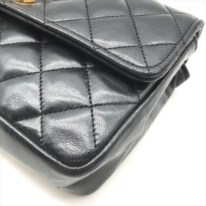 Chanel CC Logo Mini Quilted Turnlock Lambskin Chain Shoulder Bag Black — view 4