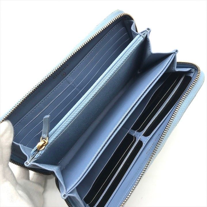 Chanel CC Logo Quilted Denim Zip Around Wallet Blue — view 7