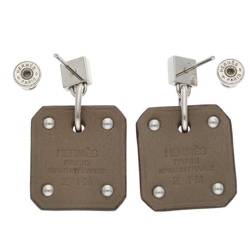 Hermes Asdecourt PM Engraved with Z Heart Motif Earrings — view 5