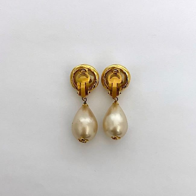 Chanel Gold Pearl White Coco Mark — view 3