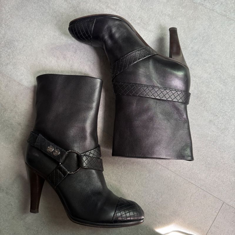 Chanel Quilted Leather Belt Boots Coco Mark Medium Length Black 37 C — view 2