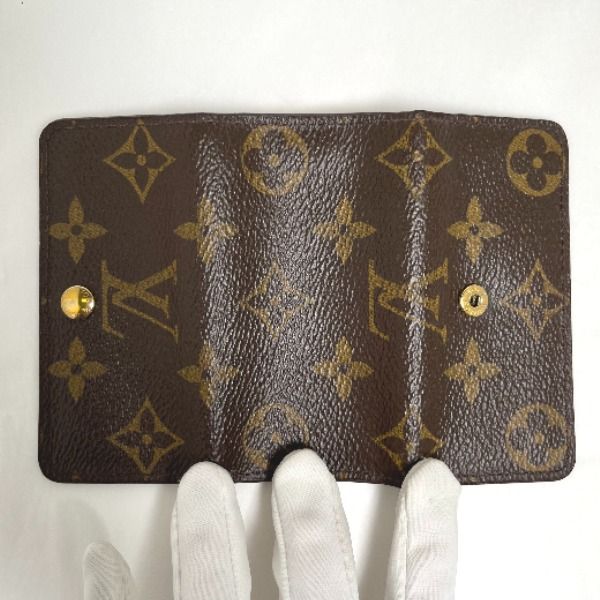 Louis Vuitton Monogram Multicles 4 key Case for Keys — view 8