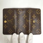 Louis Vuitton Monogram Multicles 4 key Case for Keys — view 8