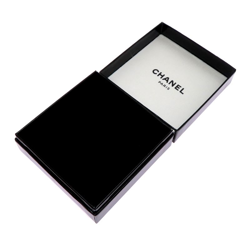 Chanel Glamour Pearl and Crystal Gold-Tone — view 9