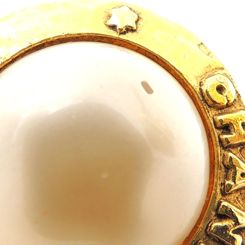 Chanel Vintage Pearl Gold-Tone — view 5