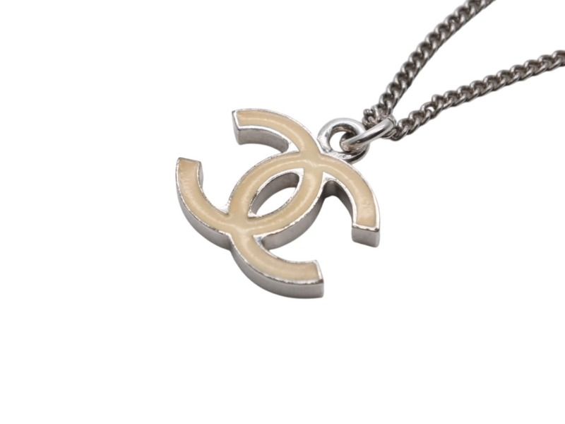 Chanel CC Logo Necklace 07 47 Ivory Silver Metal — view 4