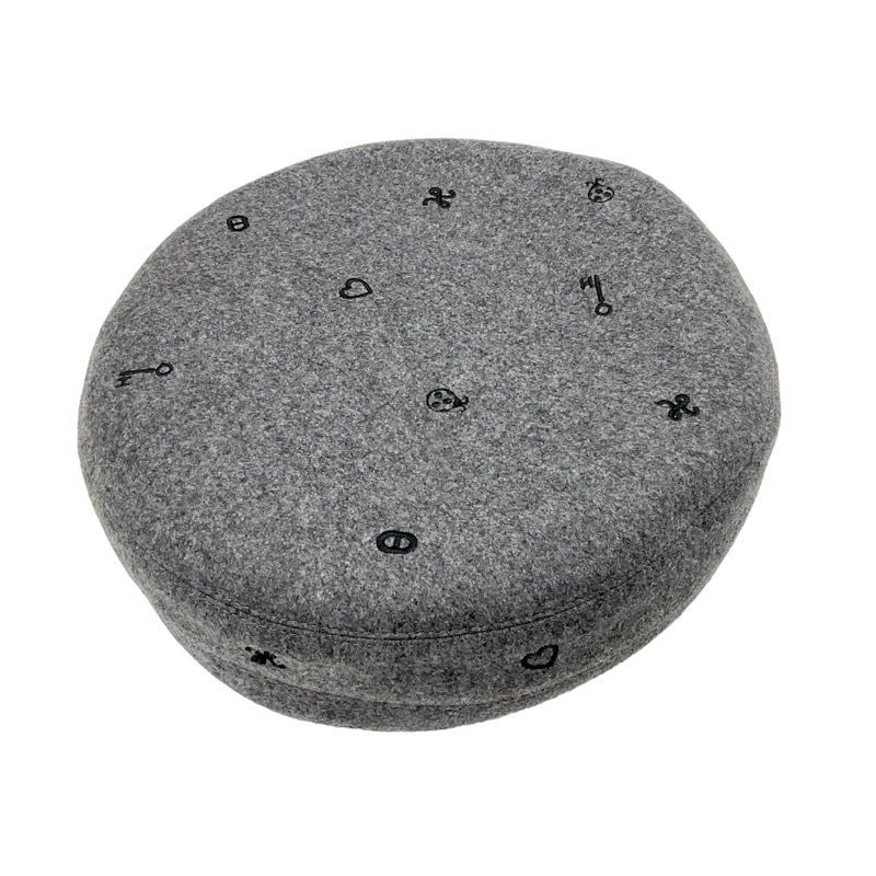 Hermes Beret Cashmere Gray Black Embroidery Hat — view 3