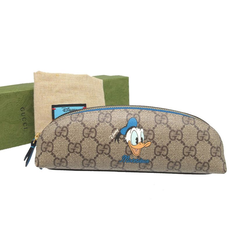 Gucci GG Supreme Beige Blue Donald Duck Disney Collaboration Pencil Case — view 2