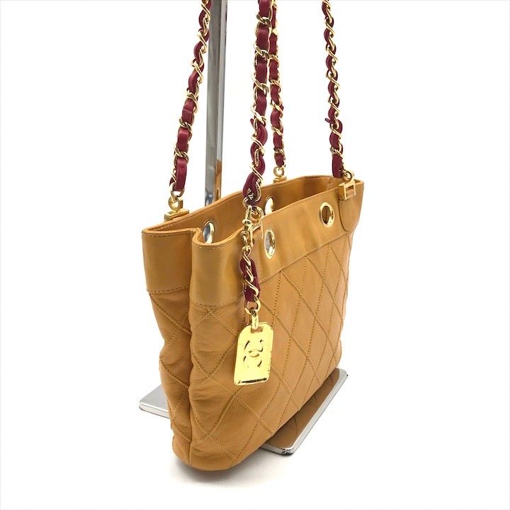 Chanel Lambskin Bicolor Quilted Chain Shoulder Bag Yellow Purse — view 3