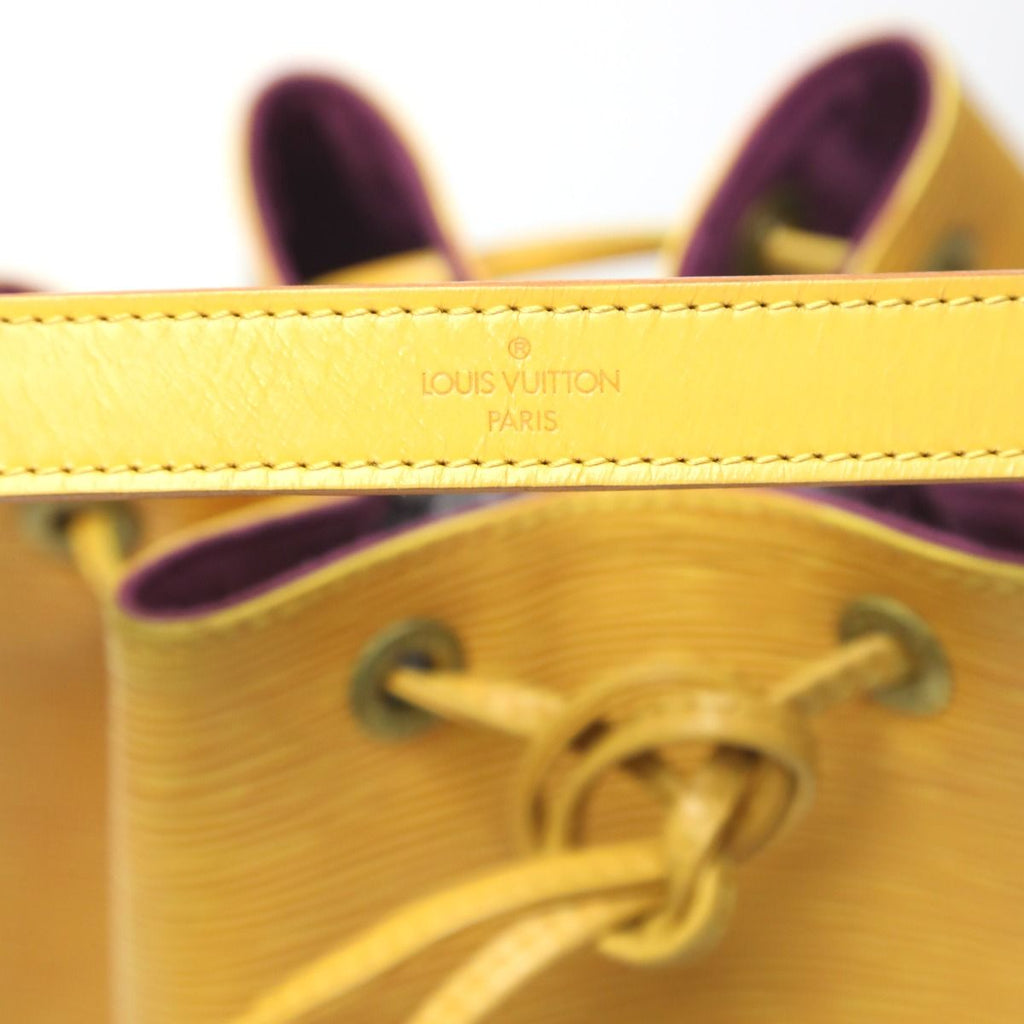 Louis Vuitton Epi Drawstring Shape Shoulder Bag Petite Noe — view 7