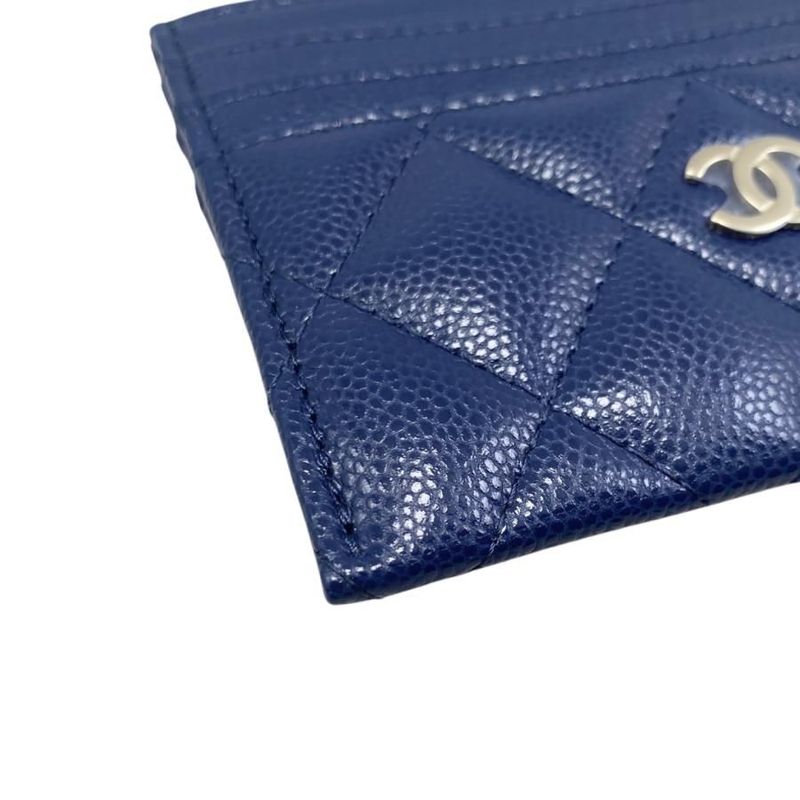 Chanel Card Case Timeless Classic Line Fragment Ap4472 Quilted Caviar — view 3