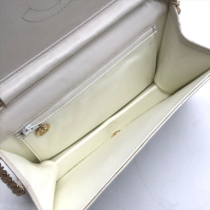 Chanel Quilted Lambskin CC Logo Push Lock Chain Shoulder Bag White — view 9