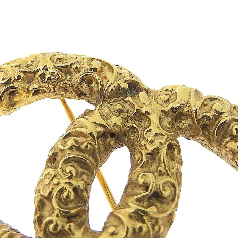 Chanel Lava 93 a Gold Plated 95 29.1 g Brooch — view 6