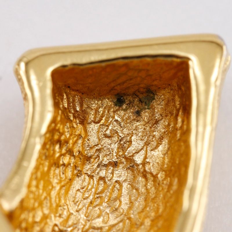 Chanel Bamboo Coco Mark Vintage Gold Plated 107 35.0 g Brooch — view 7