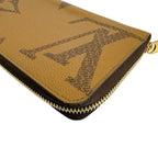 Louis Vuitton Monogram Giant Long Wallet Zippy — view 6