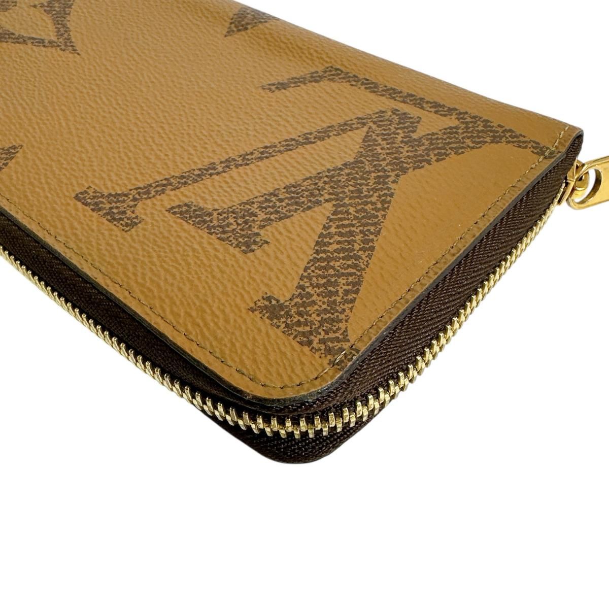 Louis Vuitton Monogram Giant Long Wallet Zippy — view 6