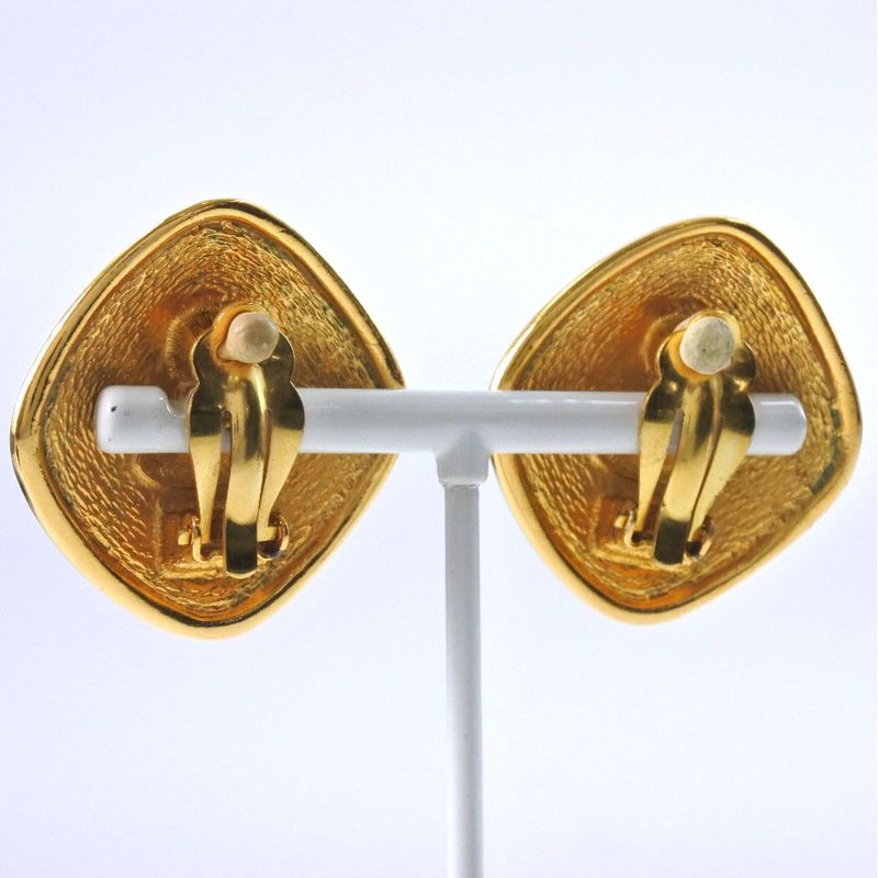Chanel Coco Mark Rhombus Vintage Gold Plated 30 g Earrings — view 4