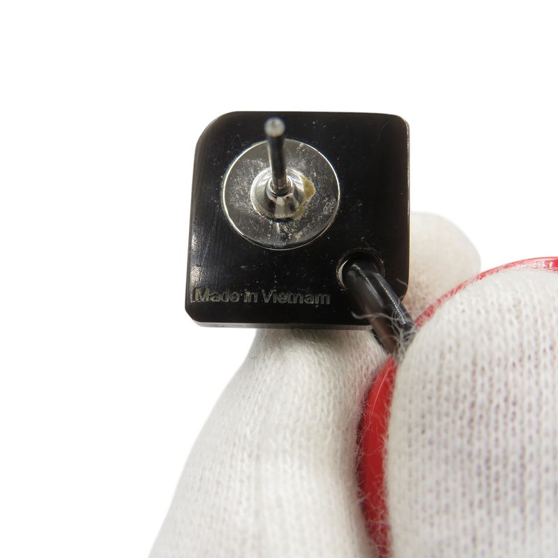 Hermes Ava Buffalo Horn Lacquer Red Black Earrings 0716 — view 5