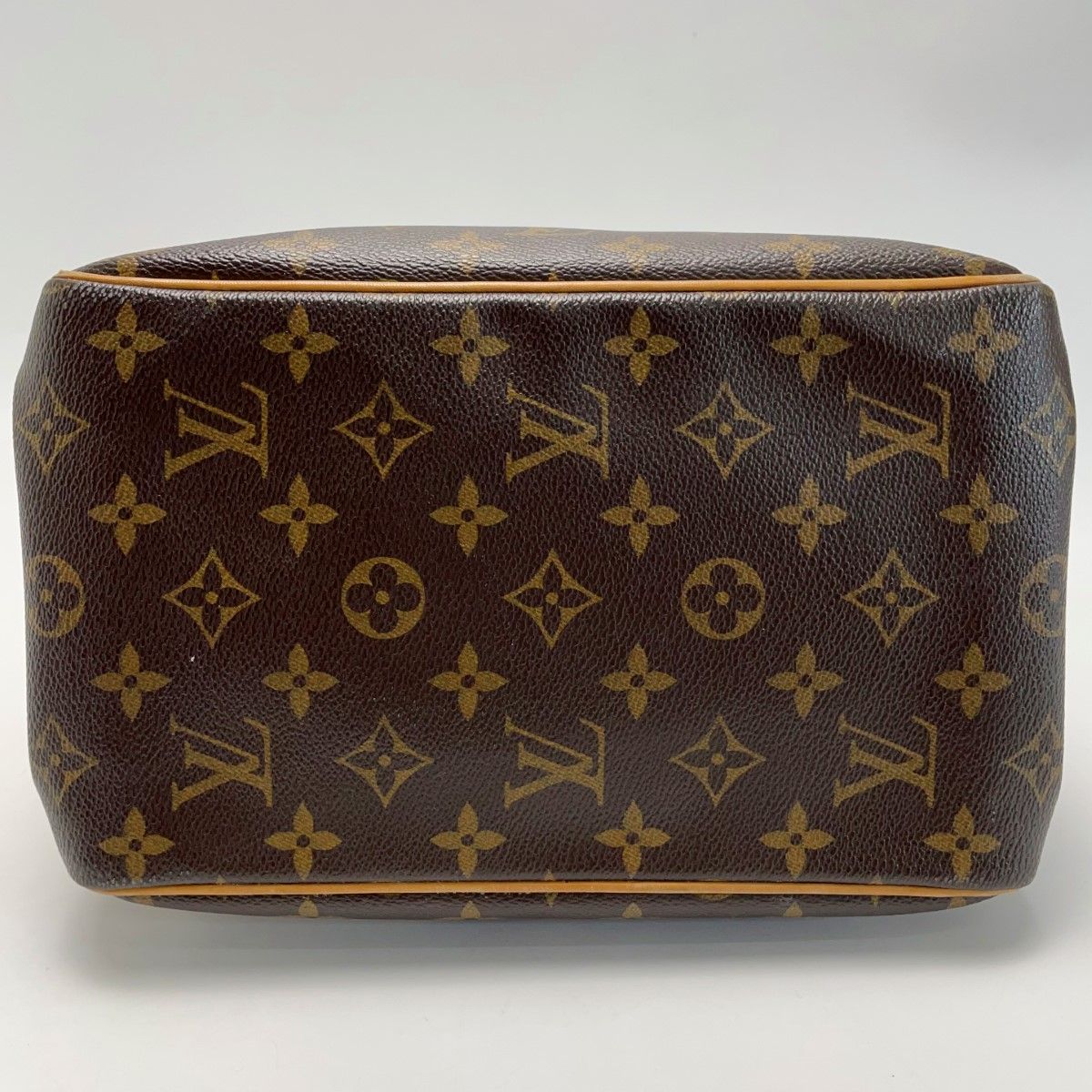 Louis Vuitton Monogram Batignolles Tote Bag Handbag — view 2