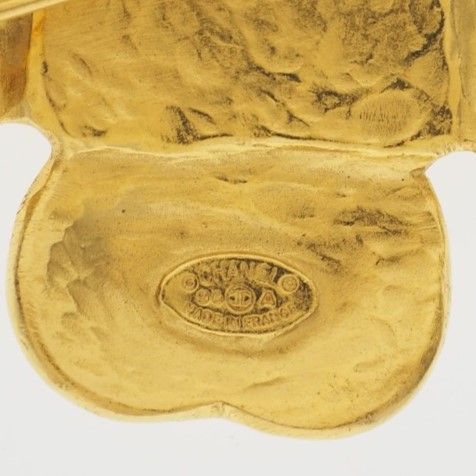 Chanel Coco Mark Vintage Gold Plated 96 a 27.7 g Brooch — view 5