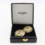 Chanel Coco Mark Quilted Vintage Gold Plated 27.8 g Earrings — view 8