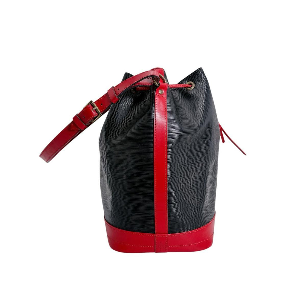 Louis Vuitton Epi Shoulder Bag Noe Noir Black — view 3