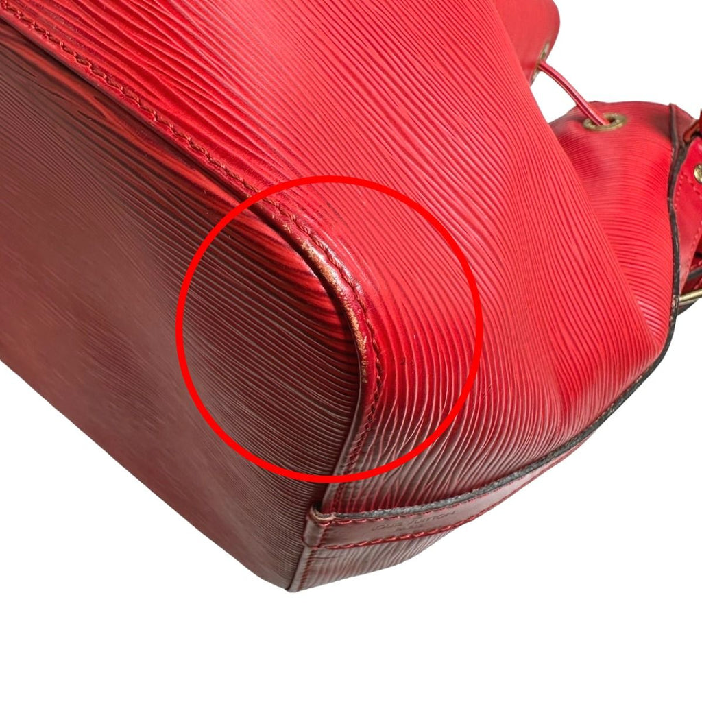 Louis Vuitton Epi Petit Noe Drawstring Shape Shoulder Bag — view 4