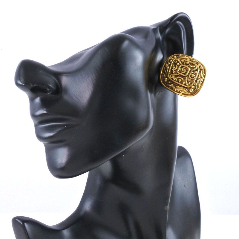 Chanel Coco Mark Rhombus Vintage Gold Plated 30 g Earrings — view 7