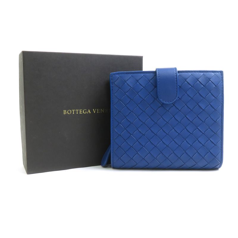 Bottega Veneta Bifold Wallet in Intrecciato — view 8