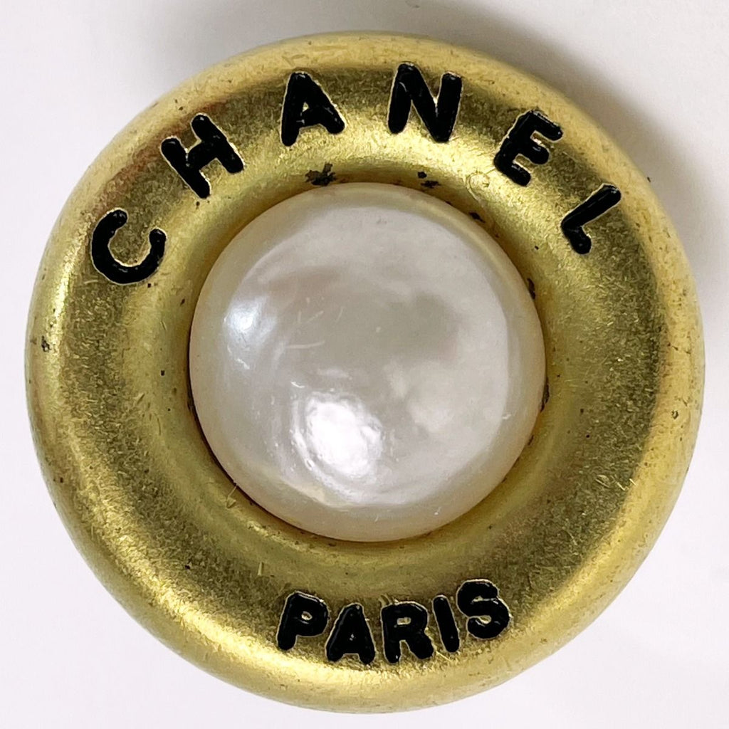 Chanel Plated Faux Pearl 94 a Gold Vintage Earrings — view 3