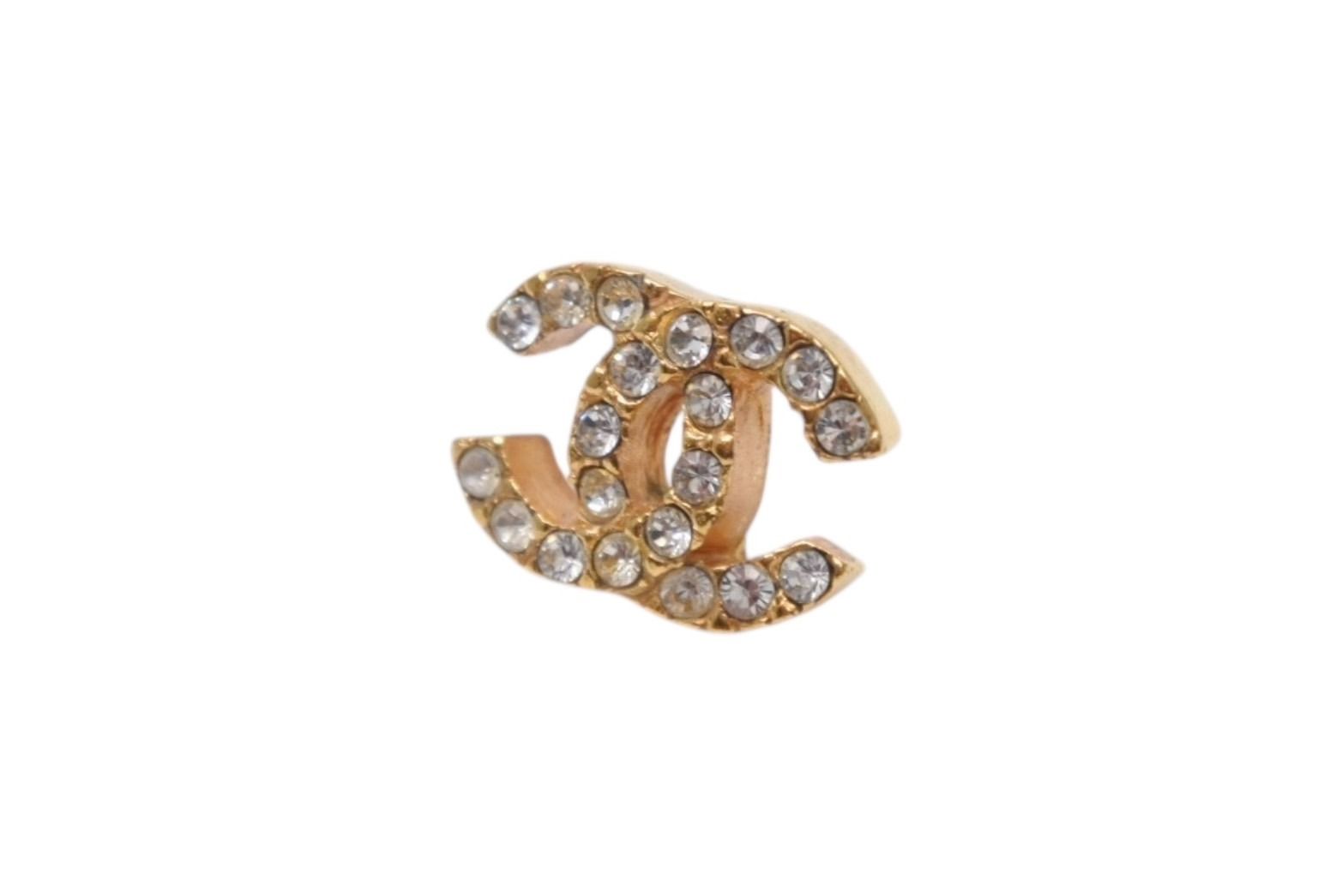Chanel CC Logo Earrings 01 Rhinestone Metal Gold Clear — view 2