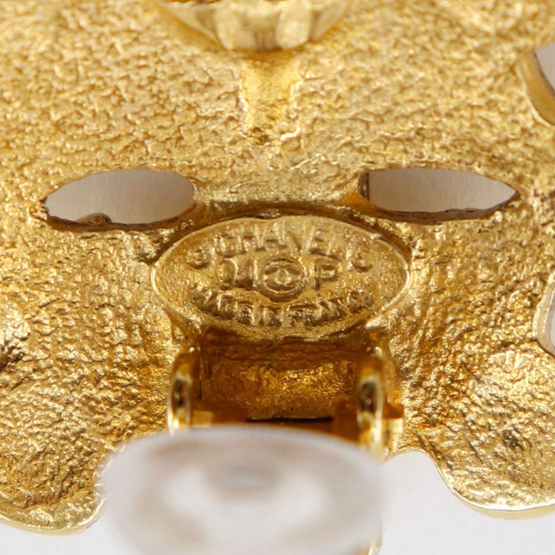 Chanel Coco Mark Vintage Gold Plated 94 P 11.3 g Earrings — view 6