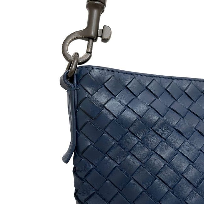 Bottega Veneta Shoulder Bag Blue Intrecciato Leather — view 8