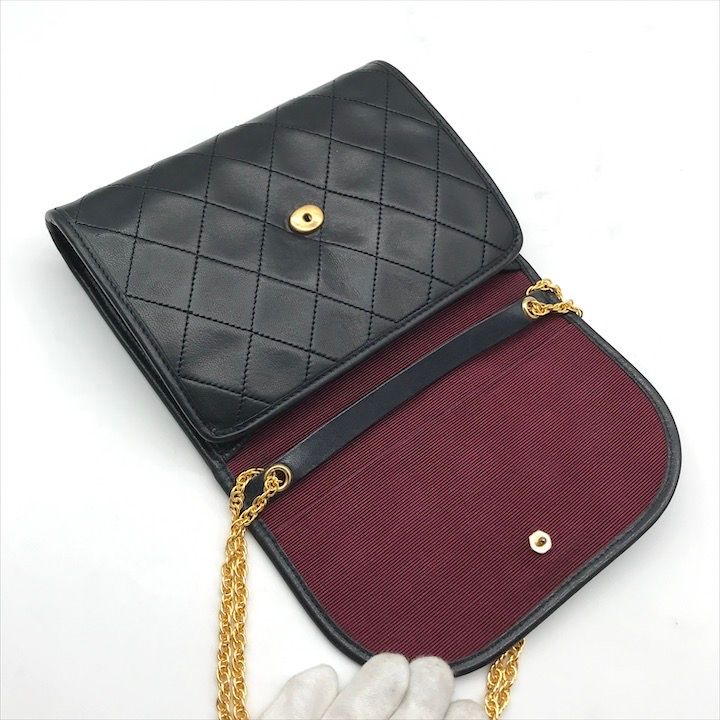 Chanel CC Logo Mini Quilted Chain Shoulder Bag Pouch Black — view 8