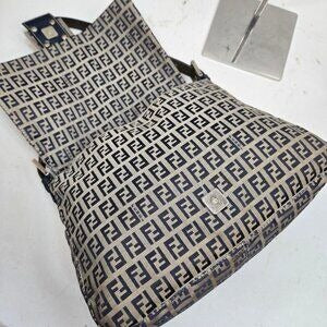 Fendi Mamma Zucca Bucket Baguette Navy Tan Flap Bag Purse Tote FF — view 4