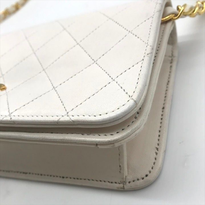 Chanel CC Logo Mini Quilted Lambskin Push Lock Chain Shoulder Bag White — view 4