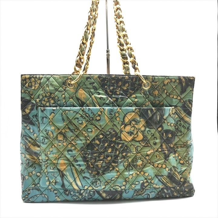 Chanel Big CC Logo Quilted Vintage Chain Hand Tote — view 2