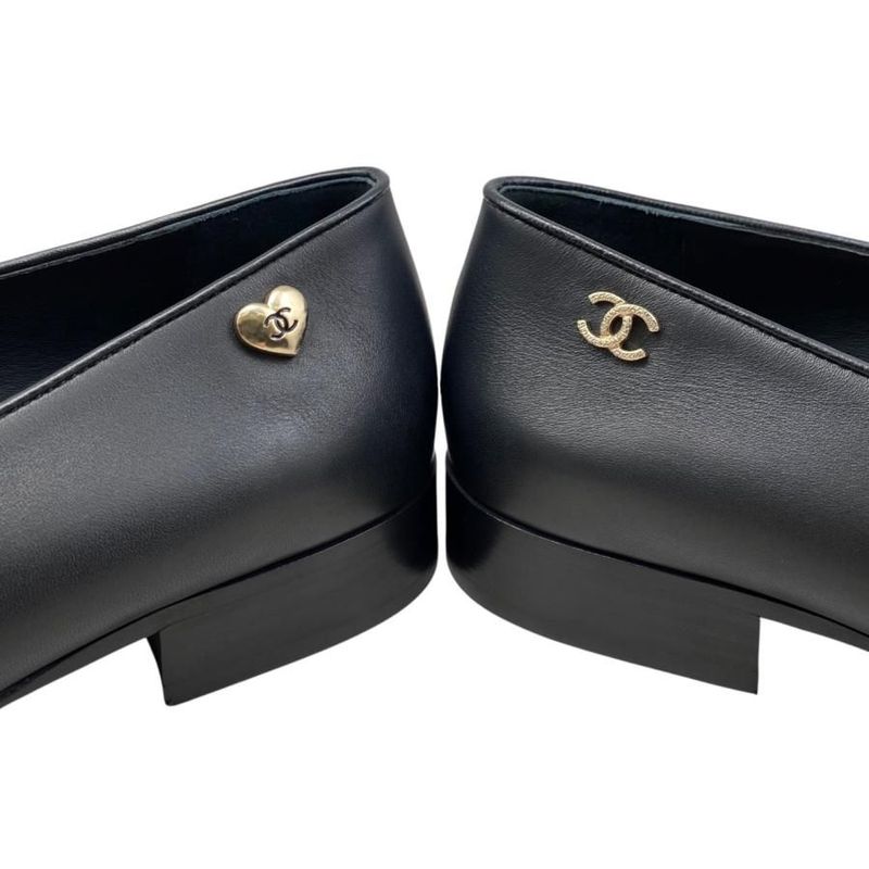 Chanel Loafers Coco Mark Heart Moccasins 94305 Size 37 Calfskin — view 9