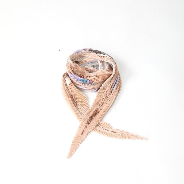 Hermes Pleated Carre Scarf Mughal Dynasty Horse Pink Beige — view 8