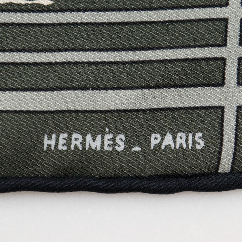 Hermes Carre 45 Petit Constellation Ship Orion Design Silk — view 8
