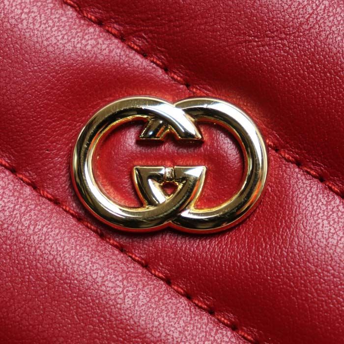 Gucci Interlocking G Heart Quilted Shoulder Bag Red — view 6
