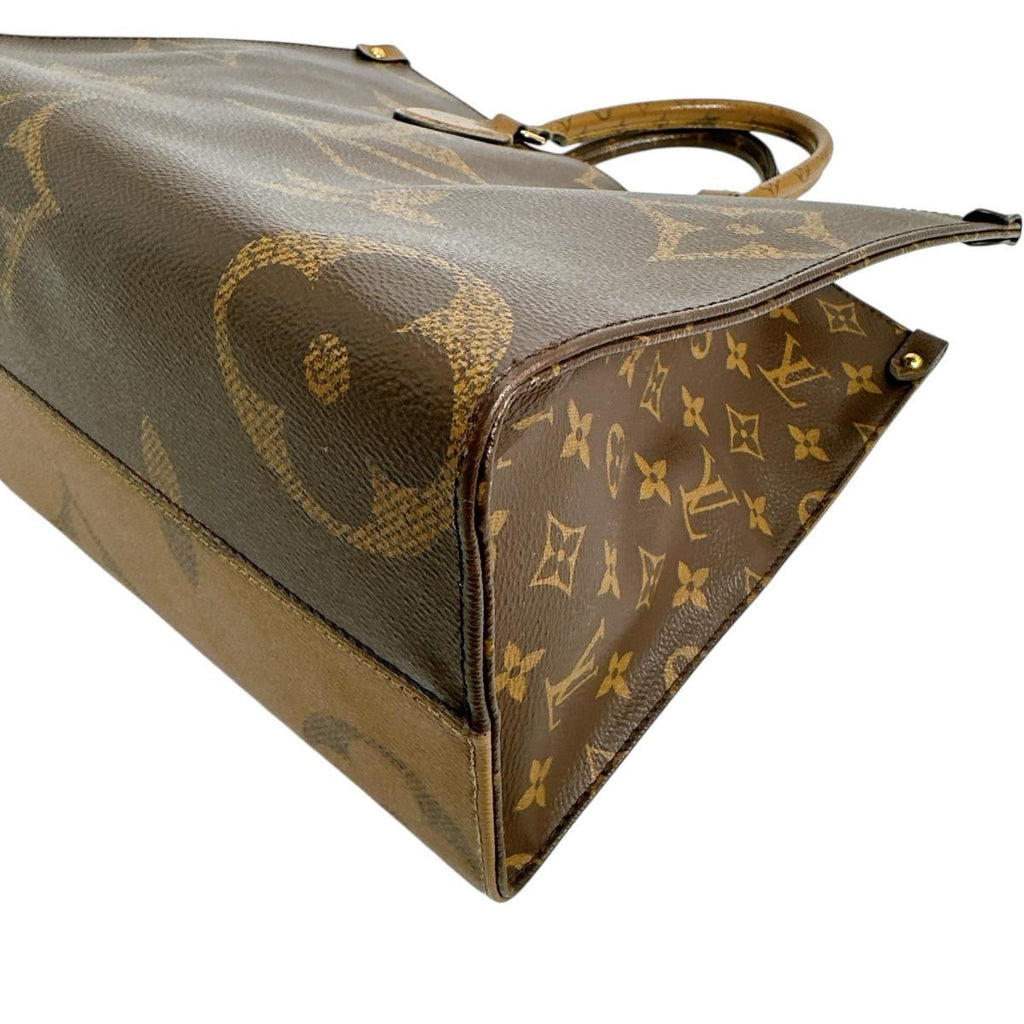 Louis Vuitton Monogram Giant Reverse Handbag On The Go MM Tote Bag — view 6