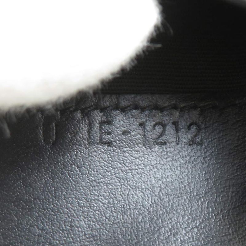 Celine Triomphe Bi-Fold Black Wallet — view 6
