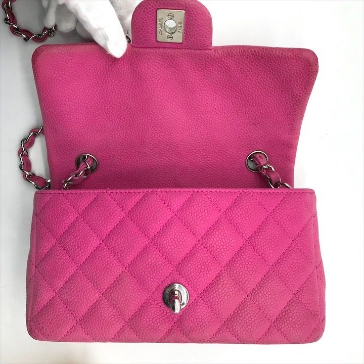 Chanel CC Logo Turnlock Soft Caviar Leather Mini Quilted Chain Shoulder Bag Pink — view 7